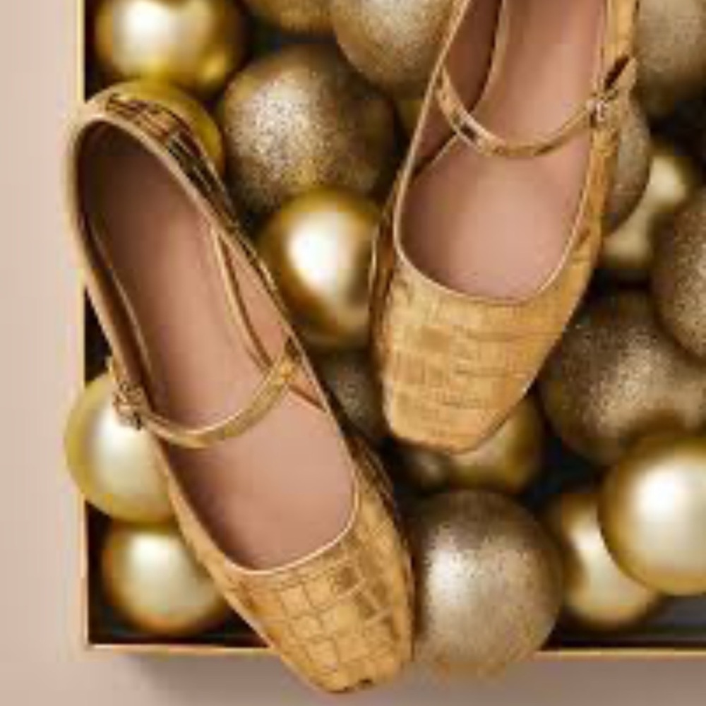 Ann Taylor LOFT Gold Metallic Mary Jane Flats  Shoes New - Picture 5 of 5